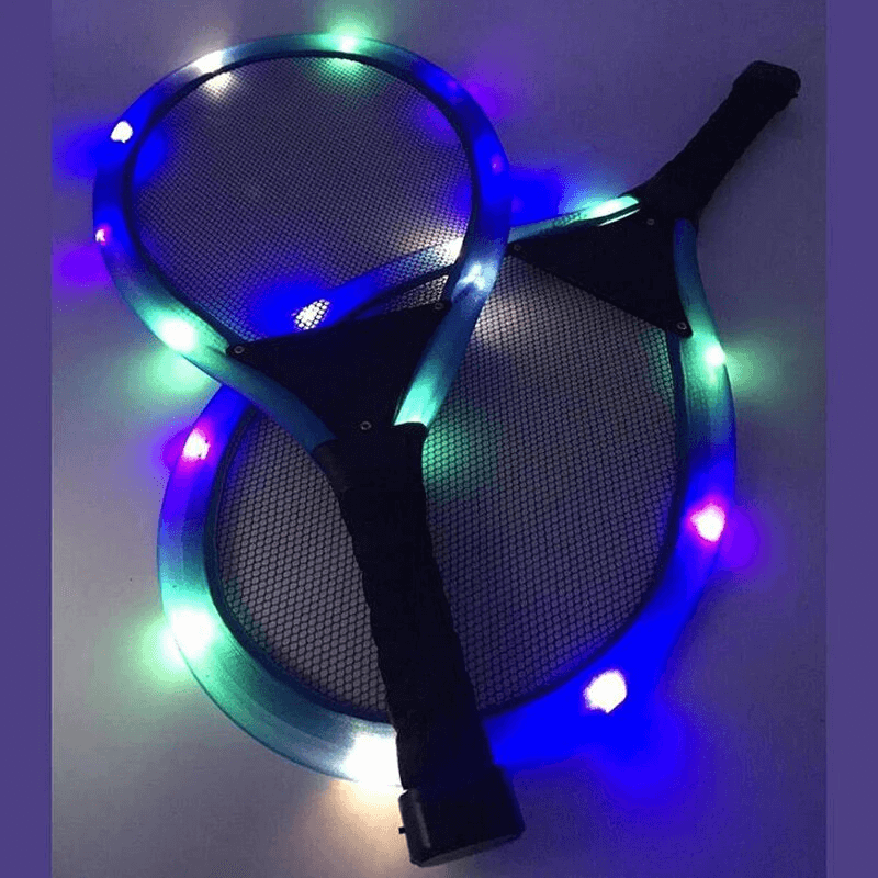 ShuttleGlow - Verlichte badmintonset met LED-rackets voor buitenspelen