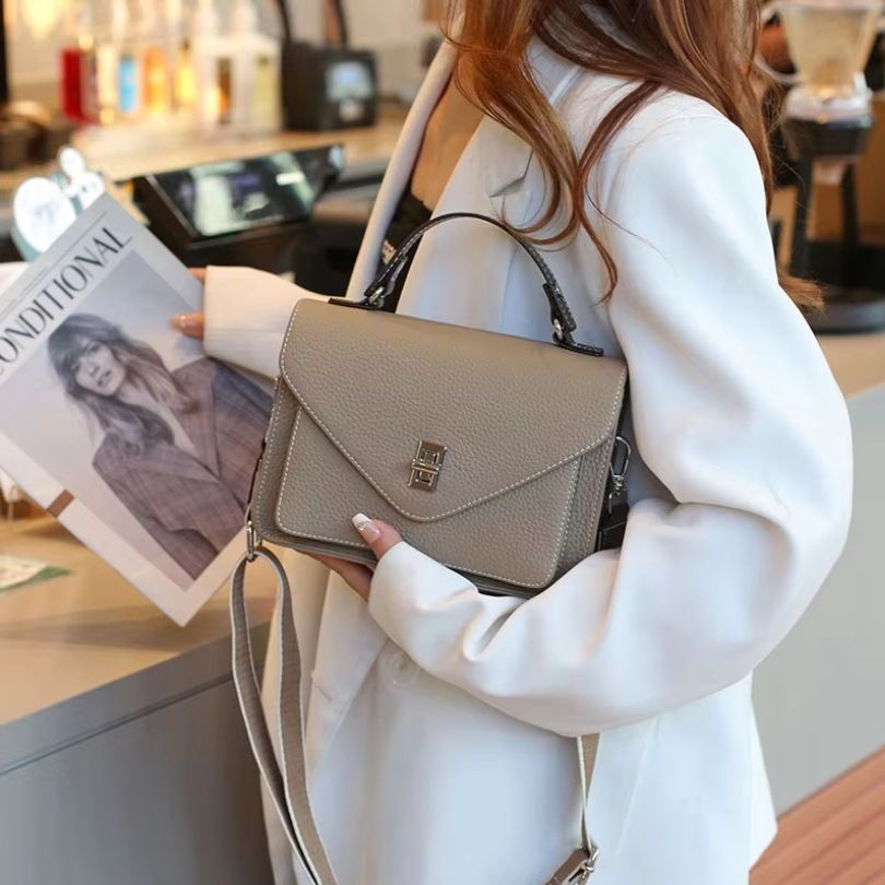 Amoria - Elegante Leren Kruistas voor Vrouwen