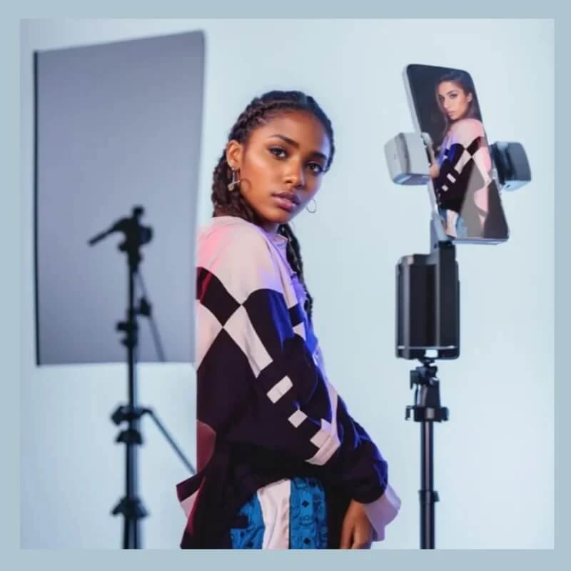 AiveloTrack - AI 360° Gezichtsvolgsysteem Mobiele Houder | Handsfree Opnemen voor Vlogs, Live Broadcasts & Videogesprekken