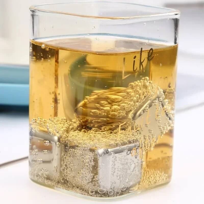 FrostGleam - Roestvrijstalen ijsblokjesset | Herbruikbare ijsblokjes voor whiskey, wijn & cocktails - Stijlvol, Cool & Geen Verdunning