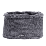 Winter gebreide muts