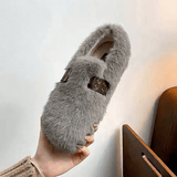 FurLush – Faux-Fur Skor med Justerbar Rem & Plyschig Komfort för Inomhus och Lätt Utomhusbruk