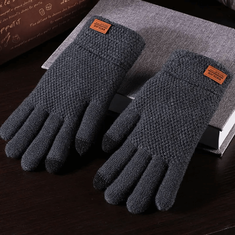 Gebreide wollen handschoenen