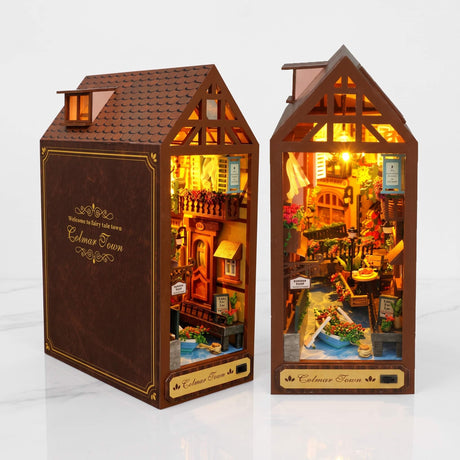 NookCraft – DIY Book Nook Byggsats i Trä – Miniatyr Bokhylla Insats med Dockskåp och LED-belysning