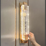 LuxeAngle - Wandlamp met Bubbel Kristal en Verguld Metaal | Elegante en Luxe Decoratieve Verlichting voor Slaapkamer & Woonkamer