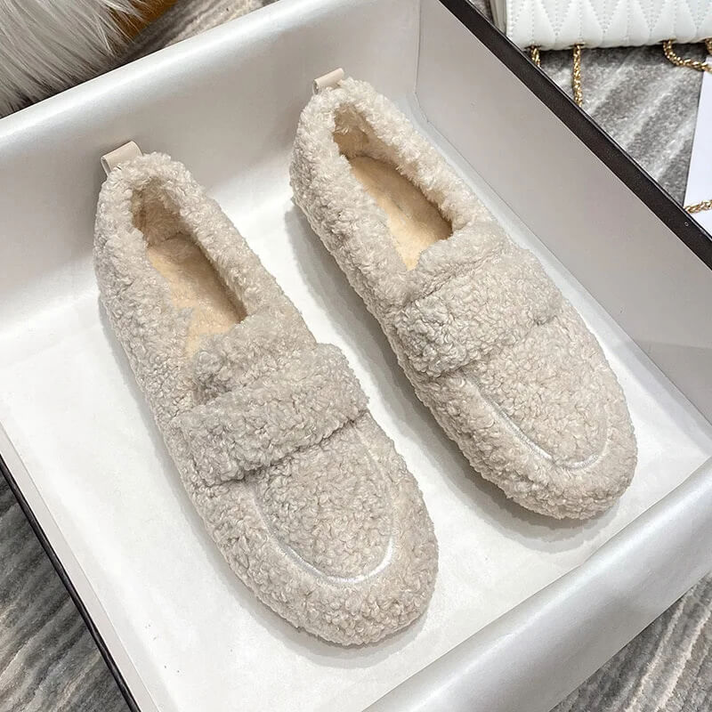 Luxe damesmocassins van pluche lamswol - antislip rubberen zool en ultiem comfort